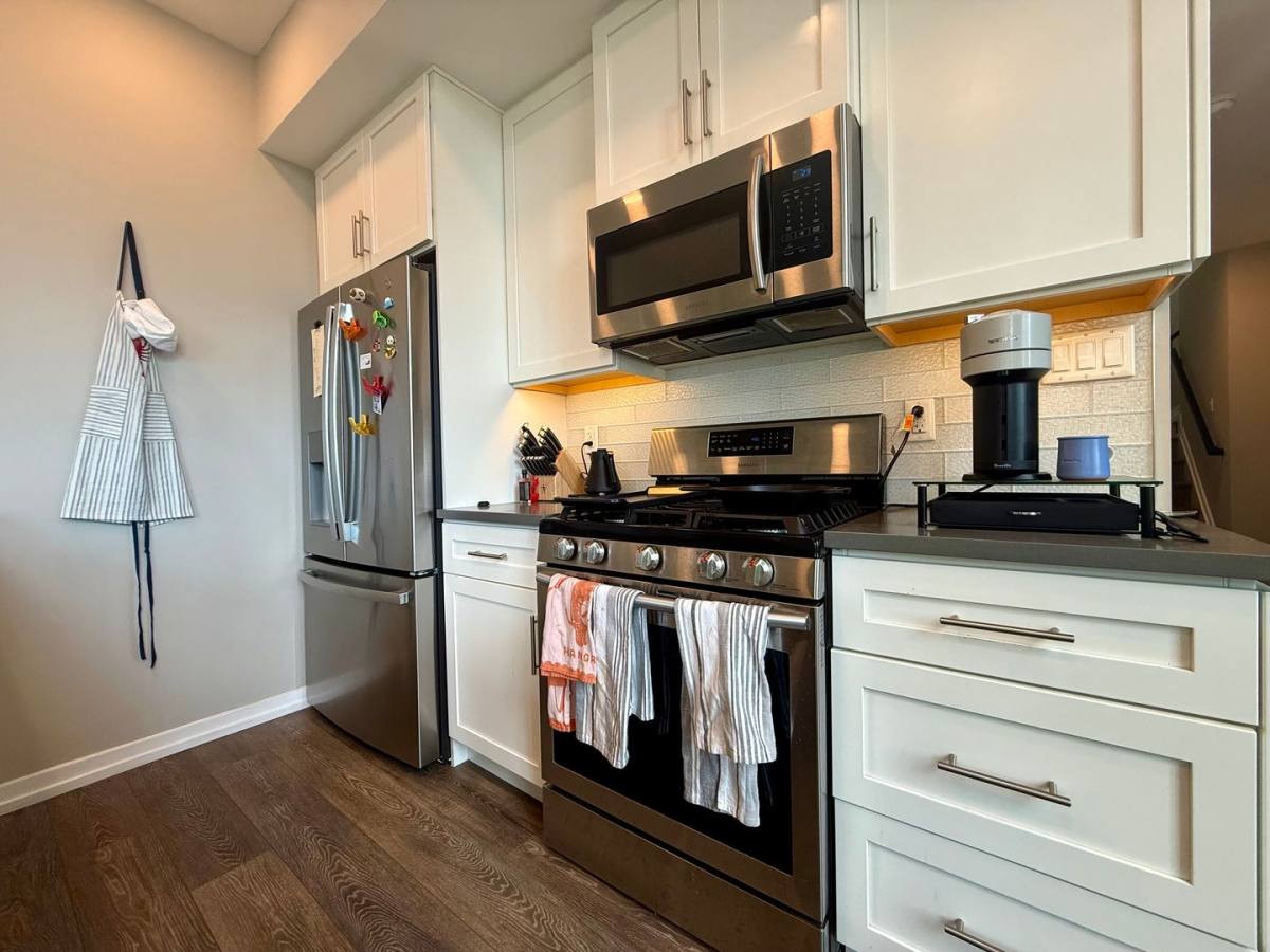 Apartment for rent at 201 S 22nd St, Philadelphia, PA 19103