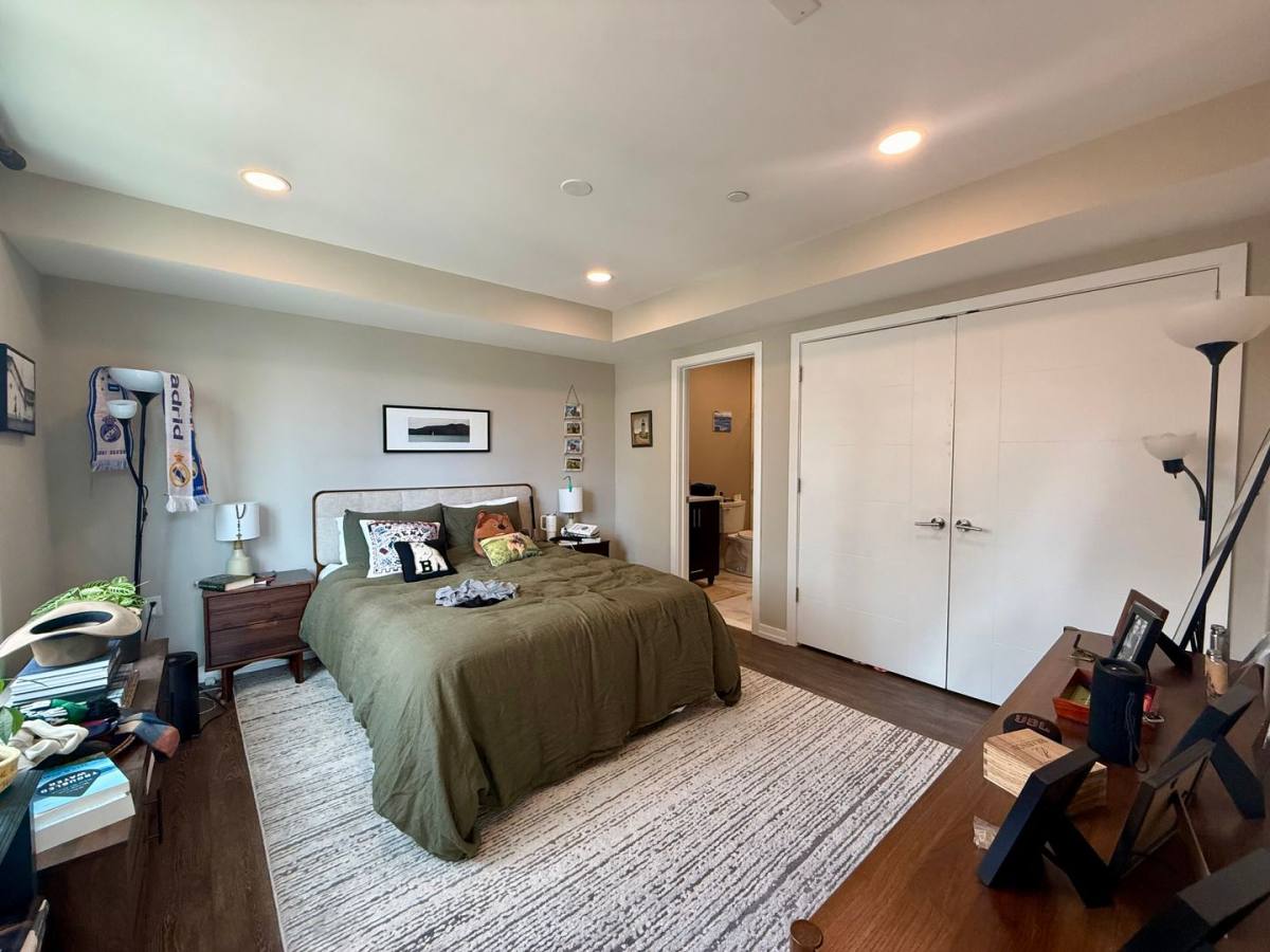Apartment for rent at 201 S 22nd St, Philadelphia, PA 19103