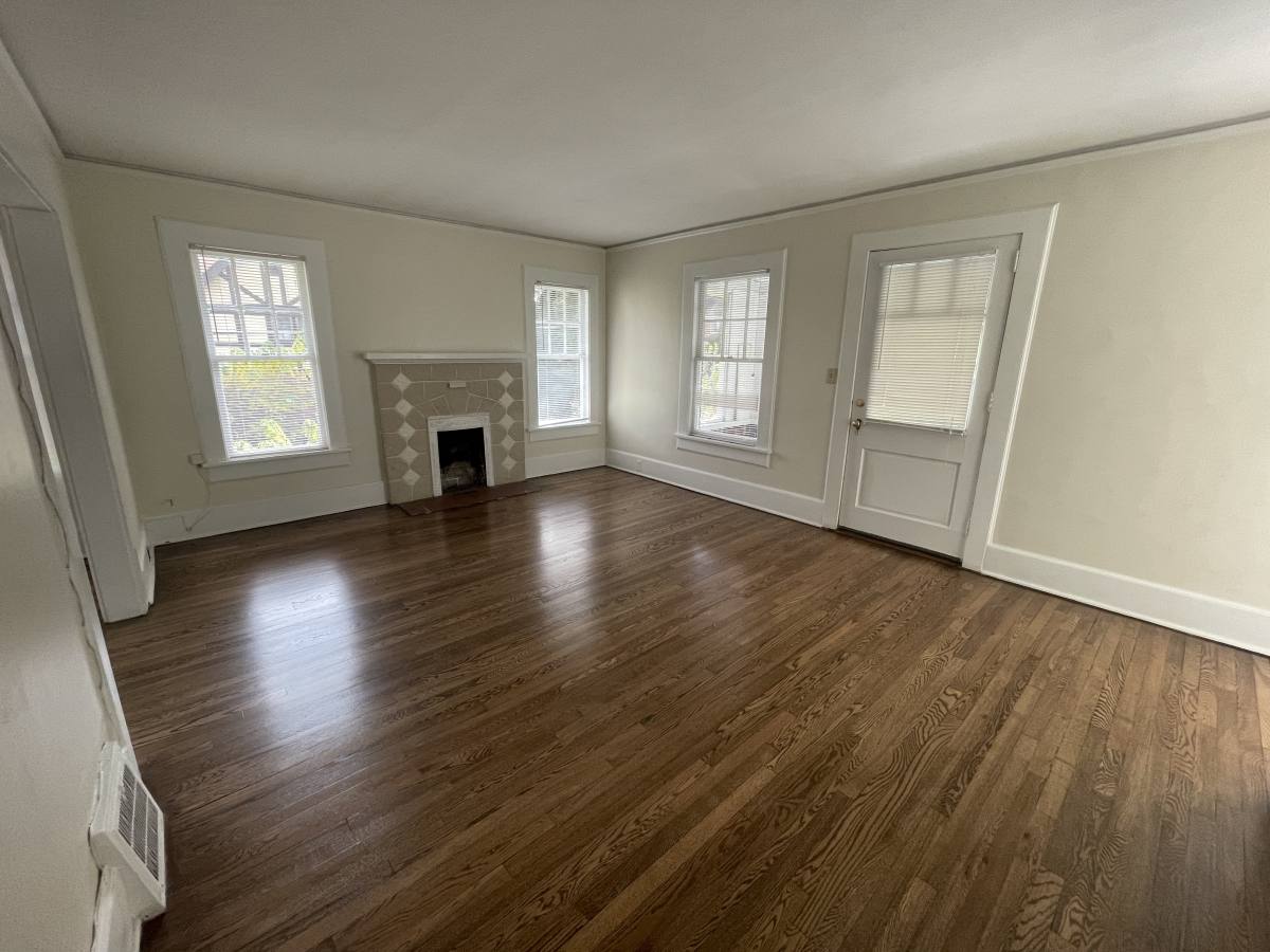 Apartment for rent at 602-604 Waccamaw, Columbia, SC 29205