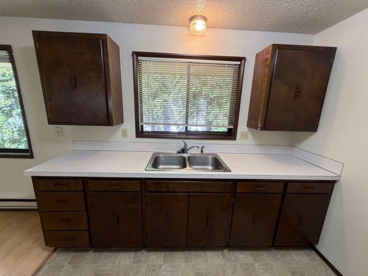 Apartment for rent at 217 W Magnolia St, Centralia, WA 98531