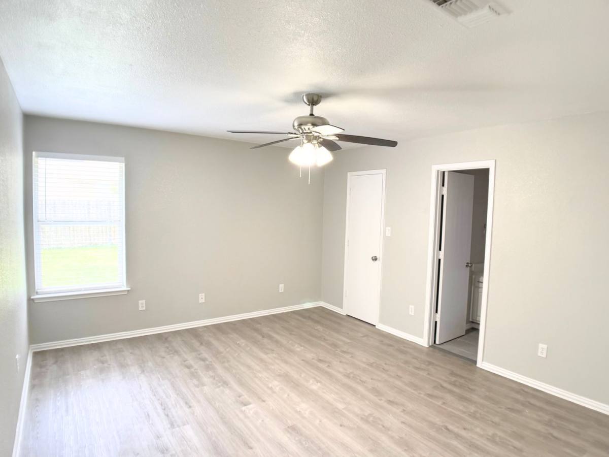House for rent at 3913 Periwinkle Dr, Fort Worth, TX 76177