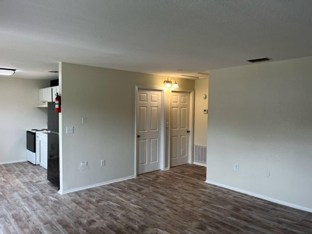 Apartment for rent at 1022 Hagle Park Rd, Bradenton, FL 34212