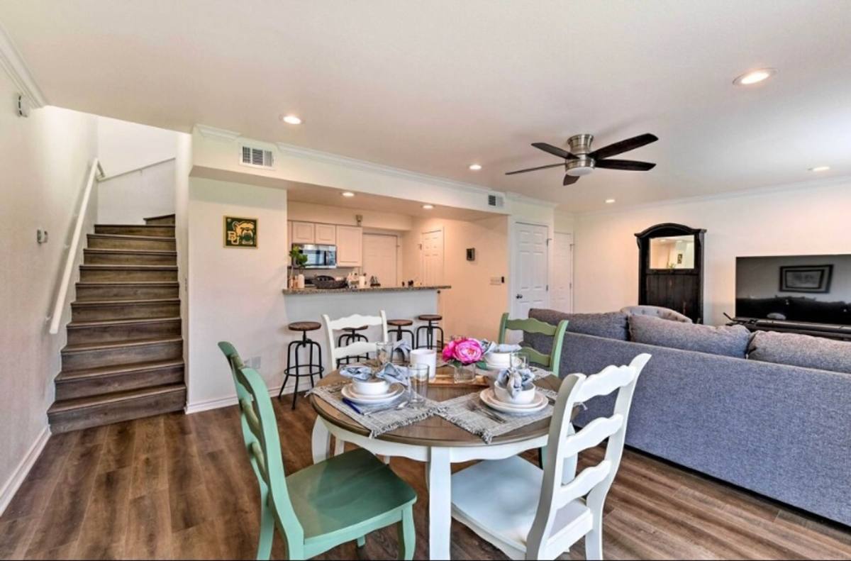 Apartment for rent at 2533 S 3rd St, Waco, TX 76706