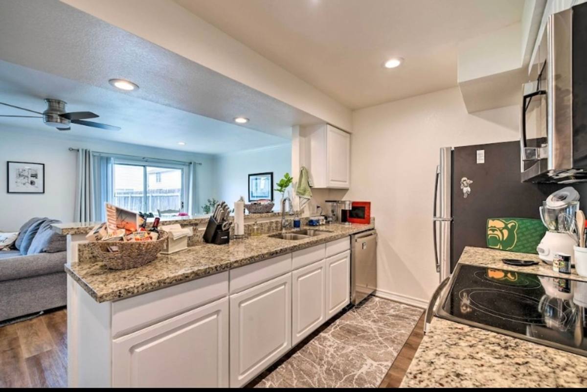 Apartment for rent at 2533 S 3rd St, Waco, TX 76706