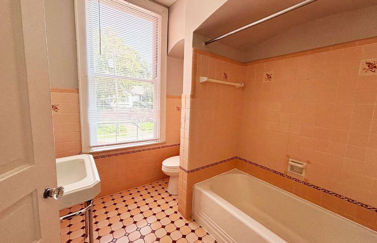 House for rent at 511 Lowell Ave, Cincinnati, OH 45220