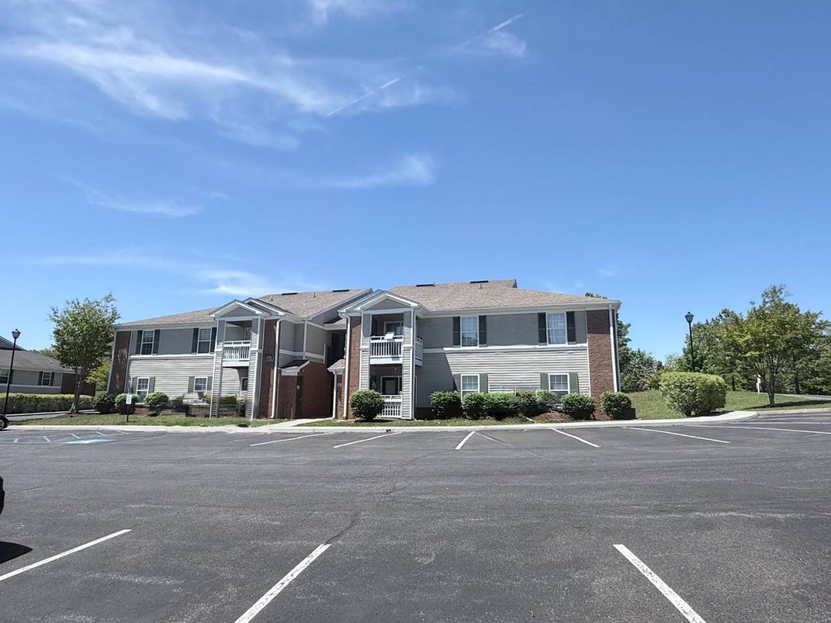 Apartment for rent at 109 Ridgewood Lane, Radford, VA 24141