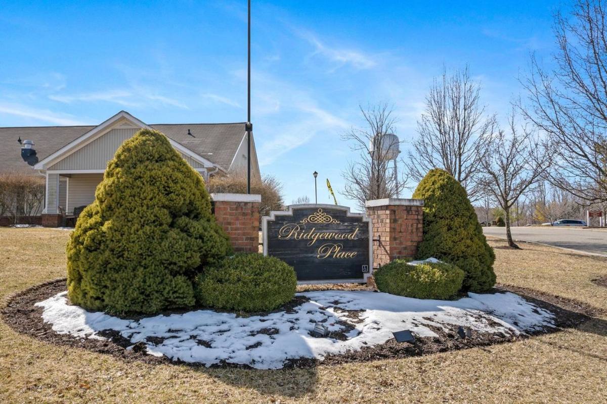 Apartment for rent at 100 Ridgewood Lane, Radford, VA 24141