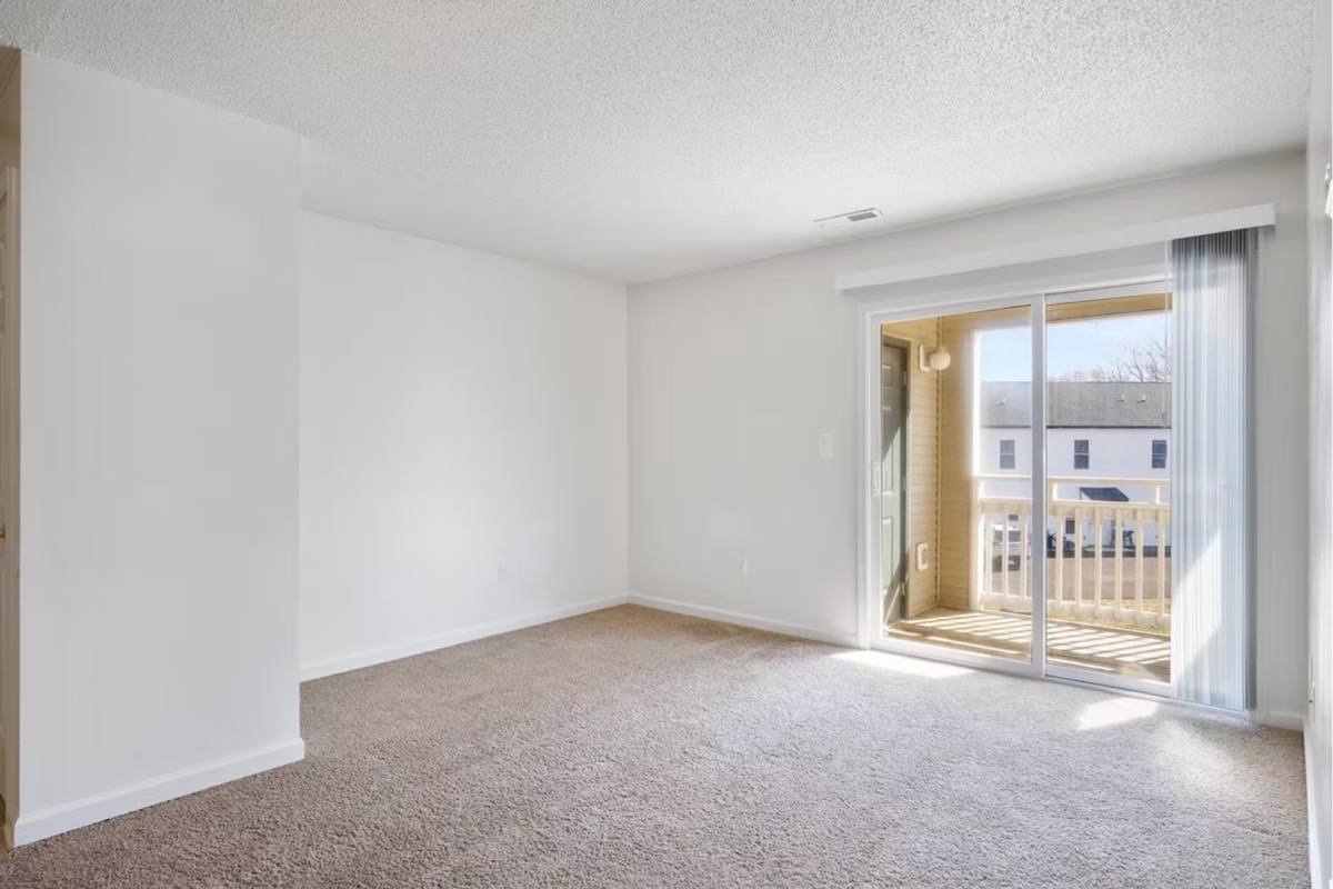Apartment for rent at 100 Ridgewood Lane, Radford, VA 24141
