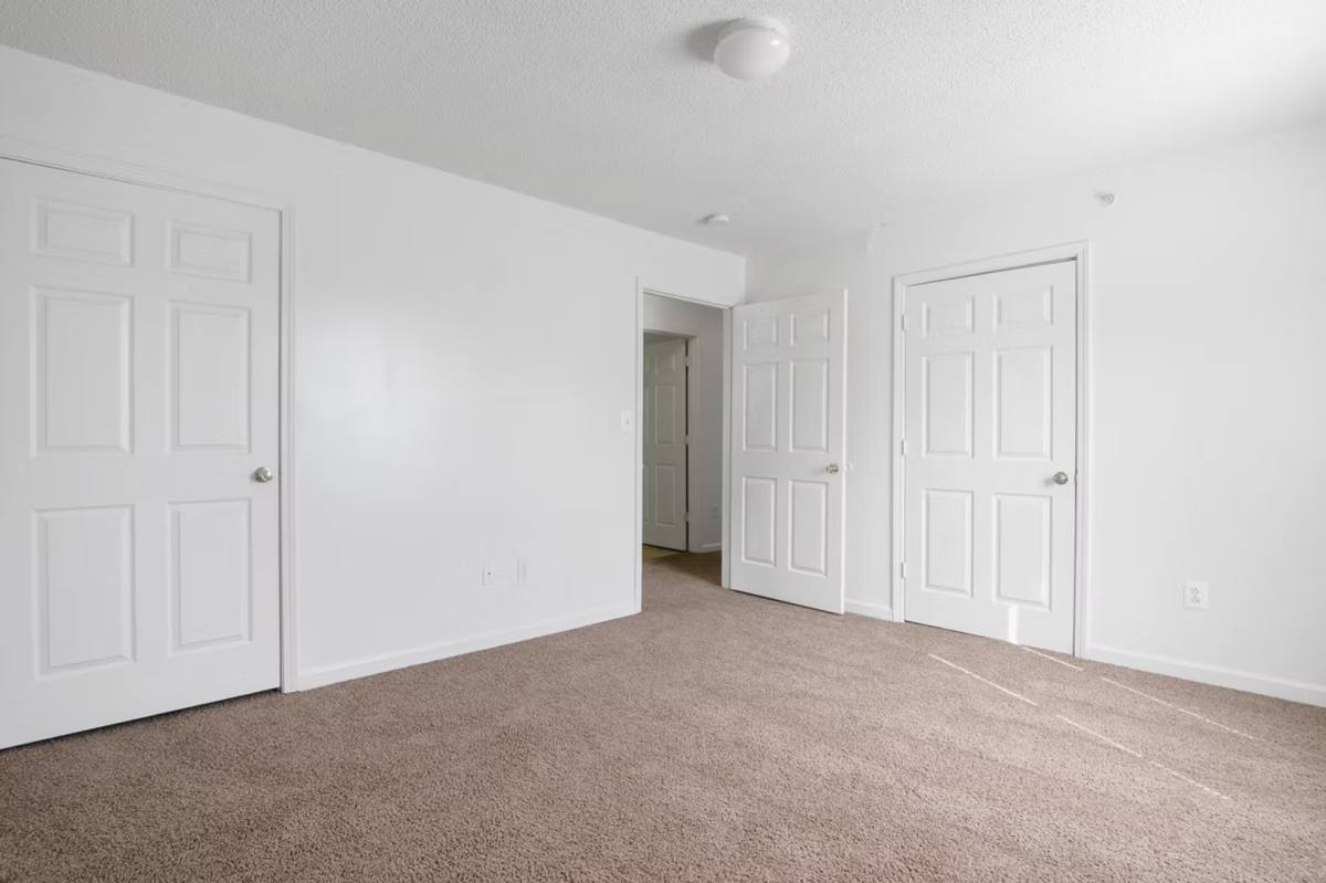 Apartment for rent at 100 Ridgewood Lane, Radford, VA 24141