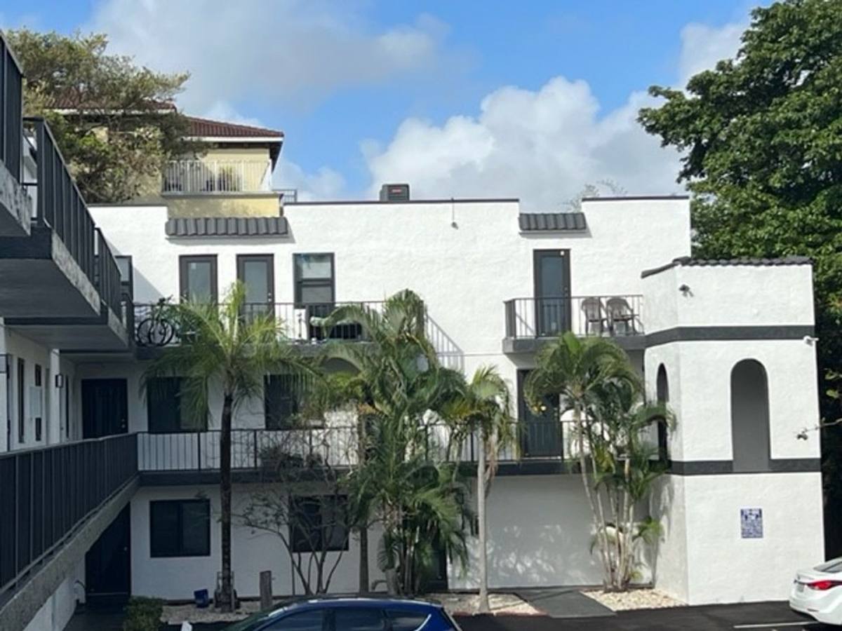 Apartment for rent at 2705 NE 9th Ave, Fort Lauderdale, FL 33334