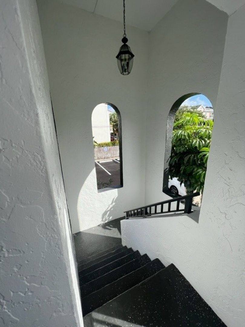 Apartment for rent at 2705 NE 9th Ave, Fort Lauderdale, FL 33334