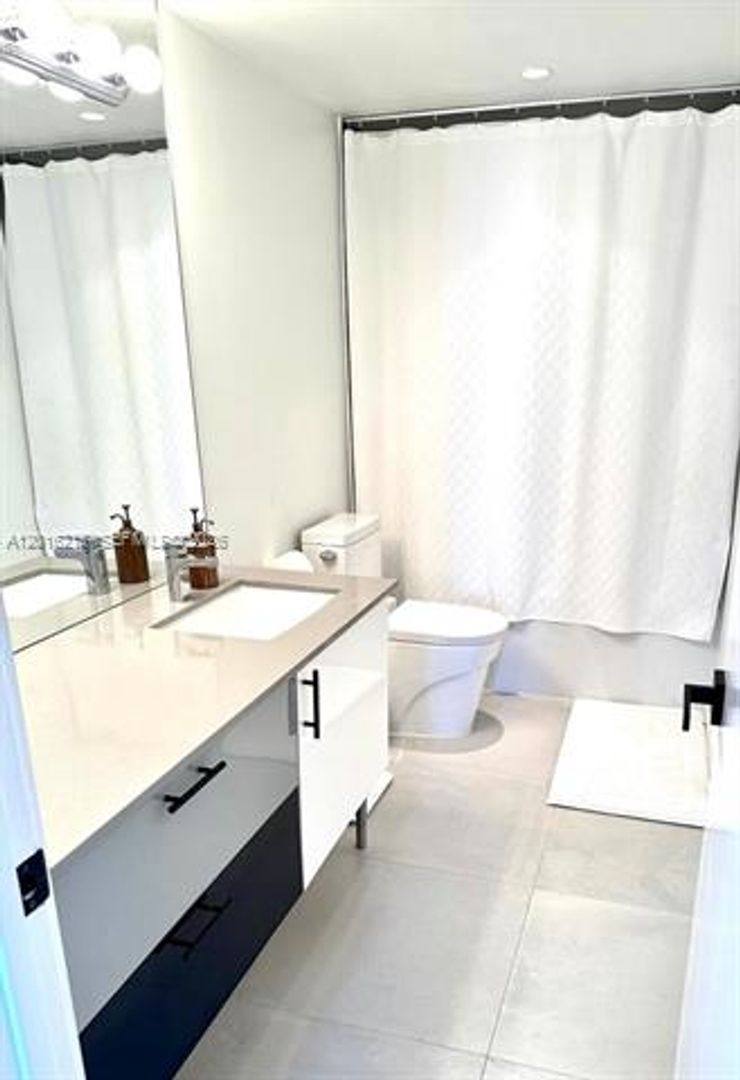 Condo for rent at 1800 NE 114th St, Miami, FL 33181