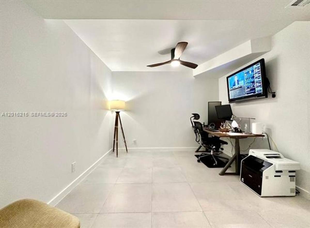Condo for rent at 1800 NE 114th St, Miami, FL 33181