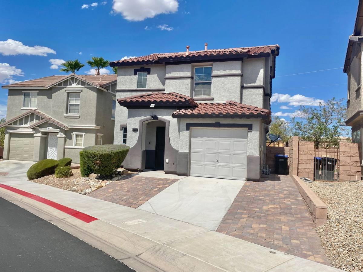 House for rent at 1060 Paradise Coach Dr, Henderson, NV 89002