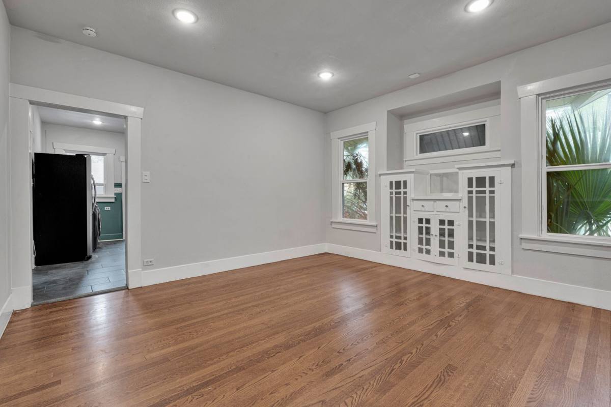 House for rent at 502 E Courtland Place, San Antonio, TX 78212
