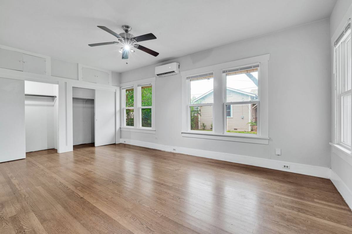 House for rent at 502 E Courtland Place, San Antonio, TX 78212