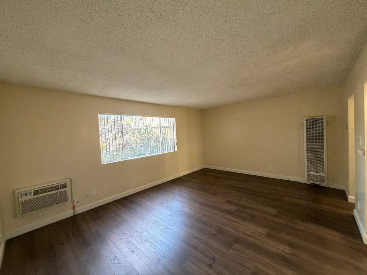 Apartment for rent at 10733 Orange Grove Ave, Whittier, CA 90601