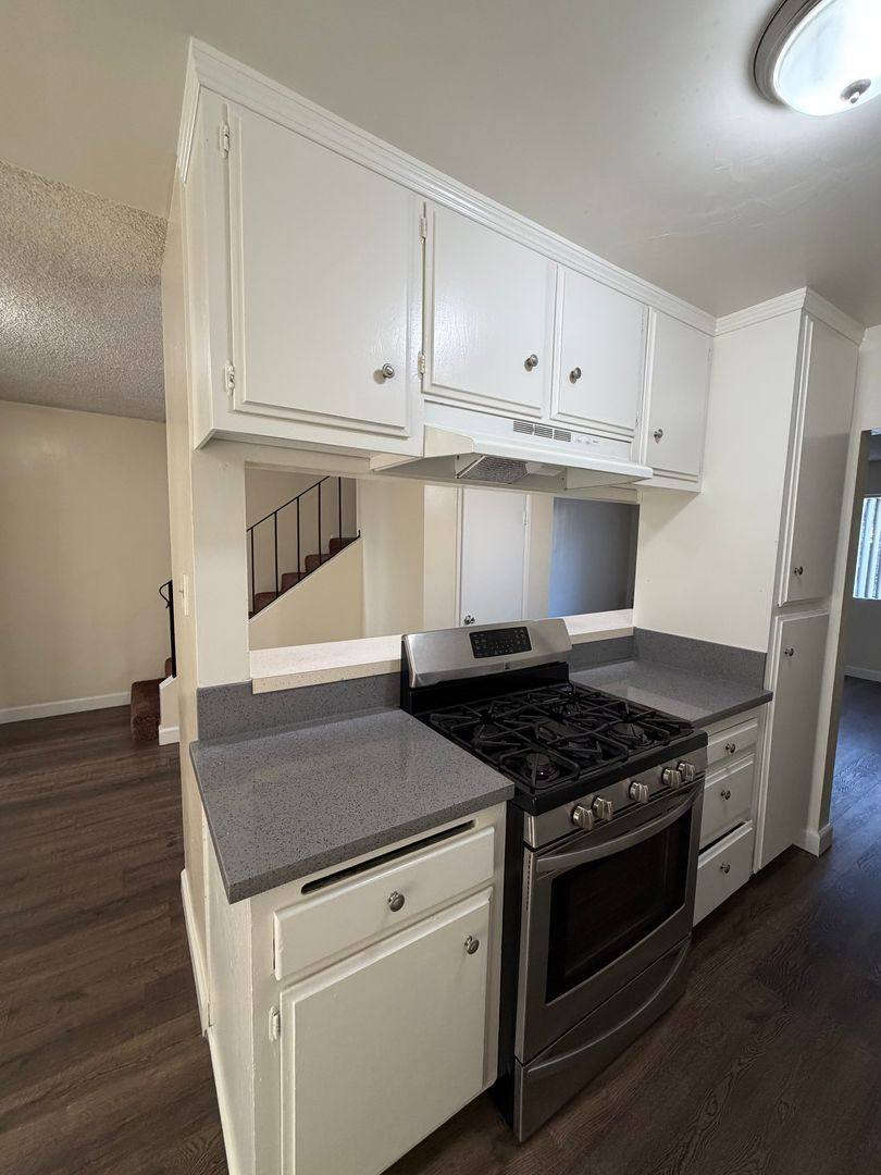Apartment for rent at 10733 Orange Grove Ave, Whittier, CA 90601