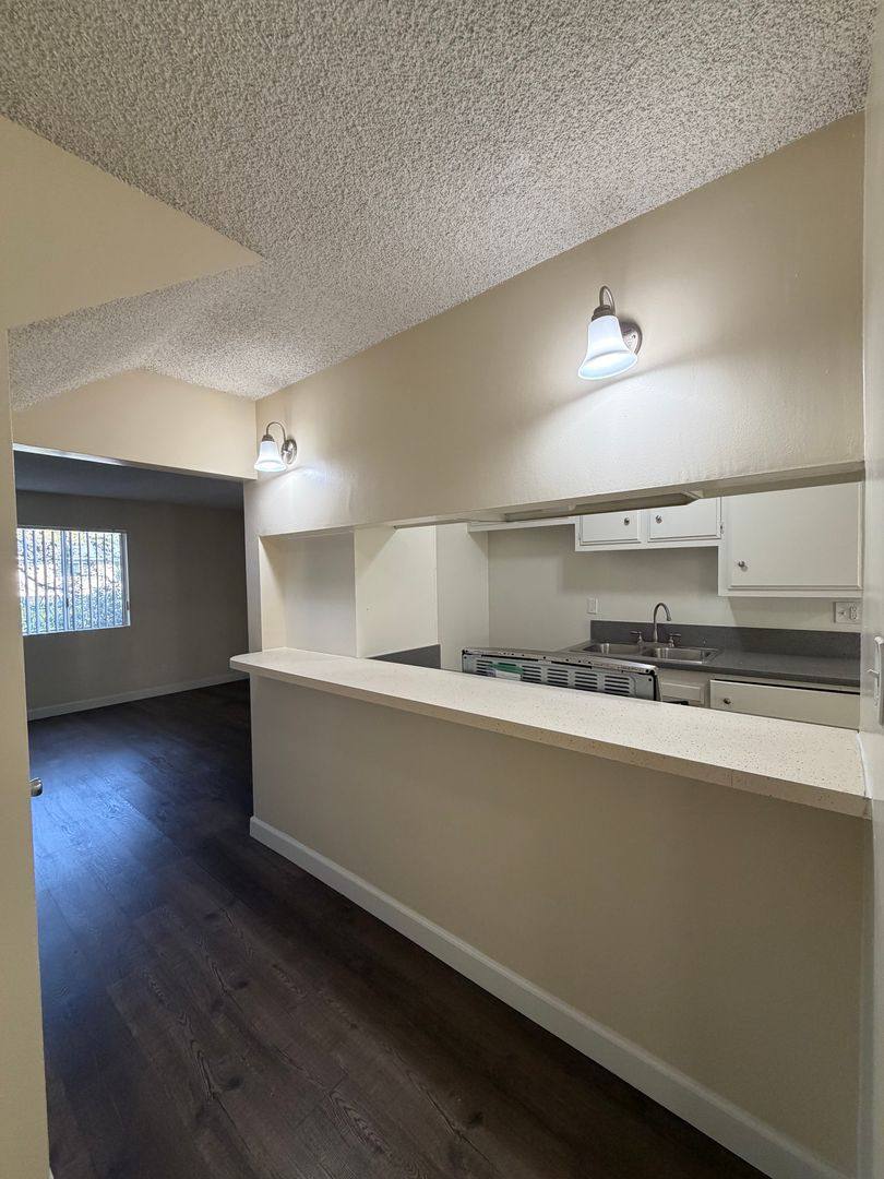 Apartment for rent at 10733 Orange Grove Ave, Whittier, CA 90601