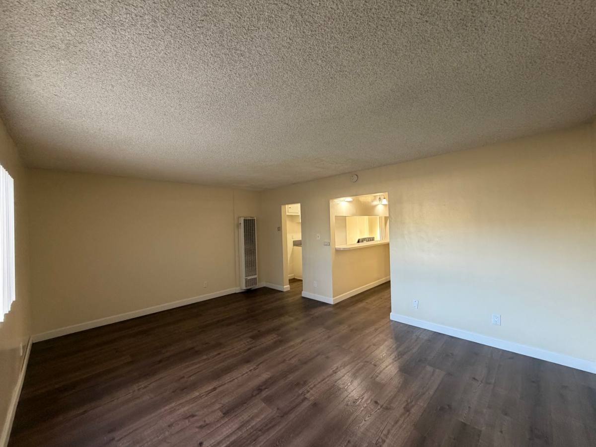 Apartment for rent at 10733 Orange Grove Ave, Whittier, CA 90601