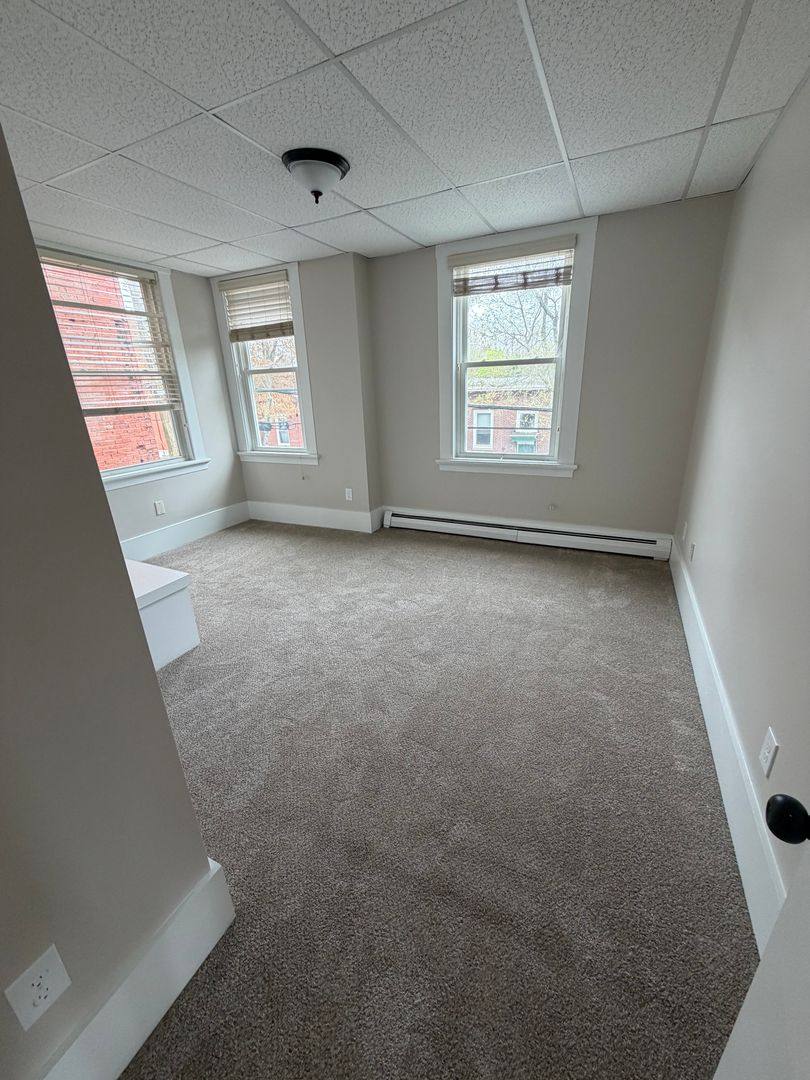 Condo for rent at 68 Front St, Rollinsford, NH 03869