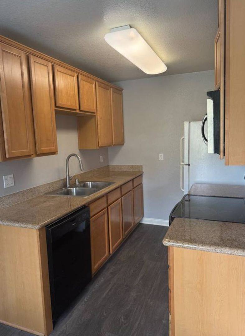 Condo for rent at 2360 Paseo De Laura, Oceanside, CA 92056