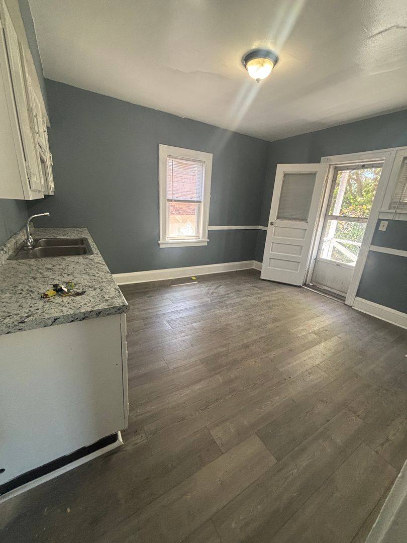Apartment for rent at 1414 E 176th St, Cleveland, OH 44110
