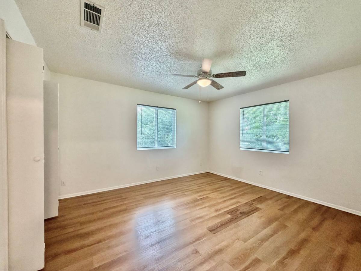Townhouse for rent at 1120 Hazelton, San Marcos, TX 78666