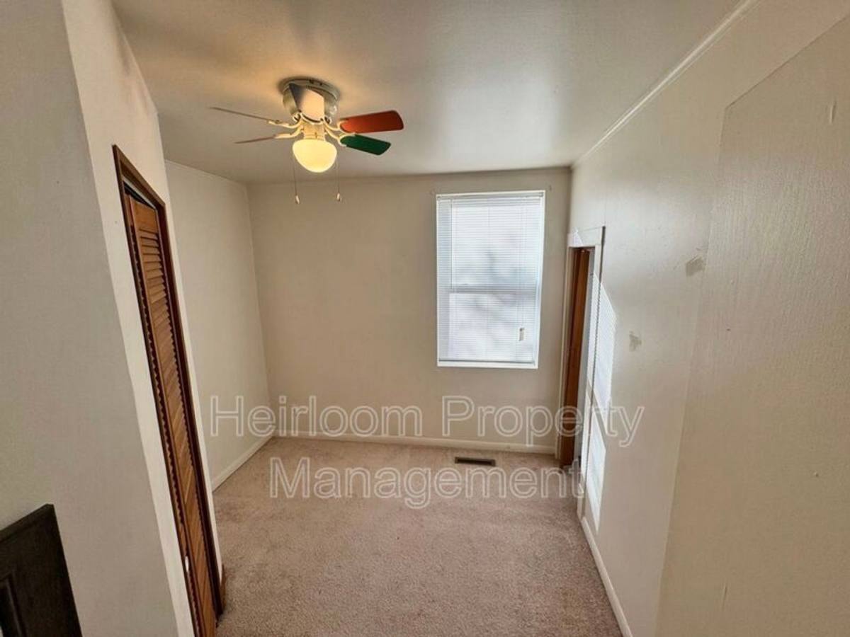 House for rent at 1718 Cumming Ave, Superior, WI 54880
