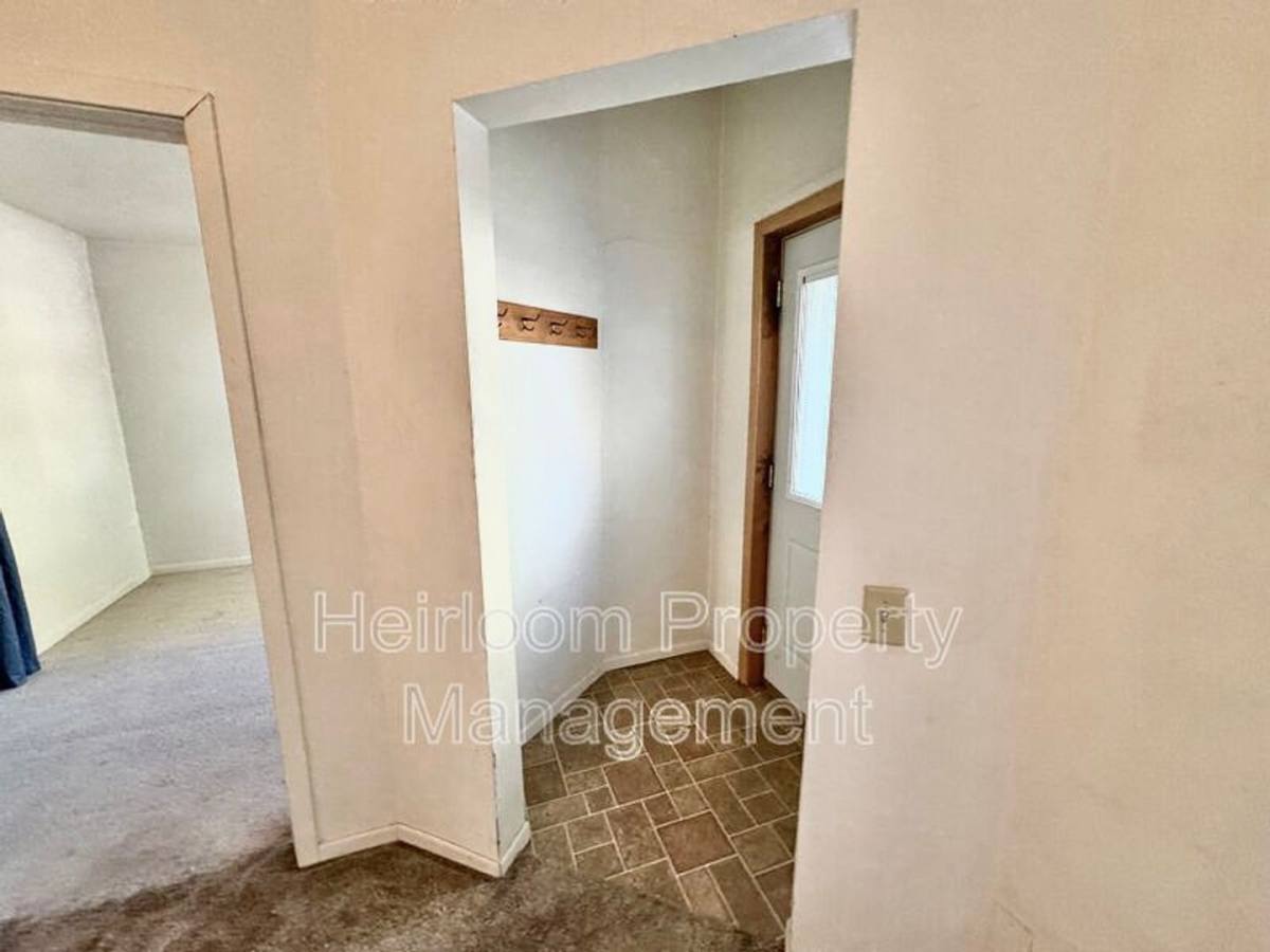 House for rent at 1718 Cumming Ave, Superior, WI 54880