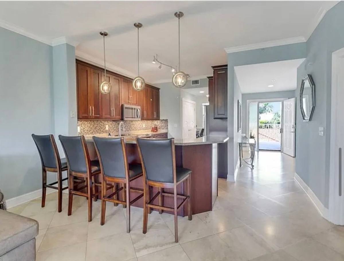 Condo for rent at 4650 Yacht Harbor Dr, Naples, FL 34112