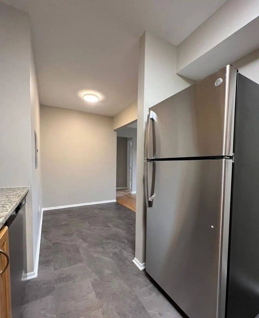 Apartment for rent at 152-162 & 202-206 Walton St, Barrington, IL 60010