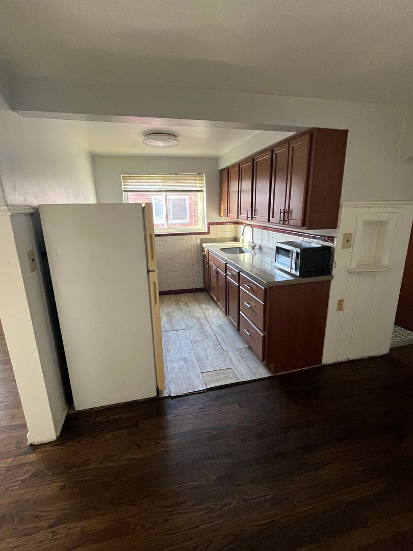 Apartment for rent at 4330 Oakwood Ave, Cincinnati, OH 45236