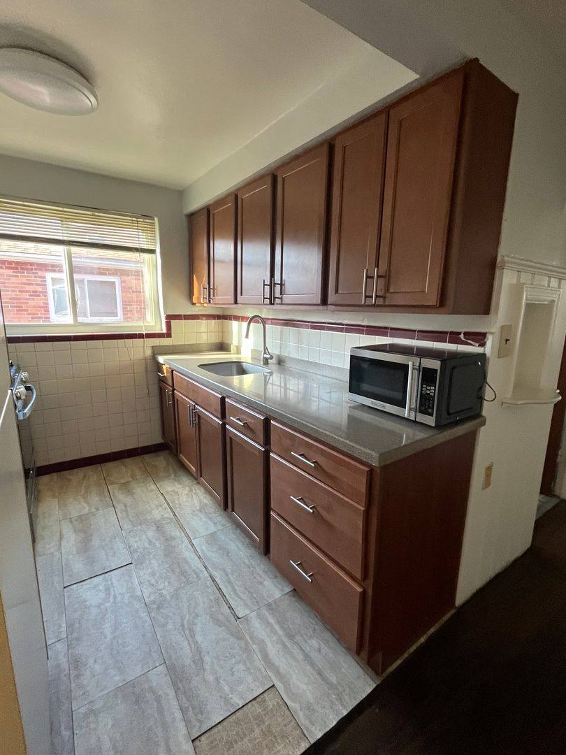 Apartment for rent at 4330 Oakwood Ave, Cincinnati, OH 45236