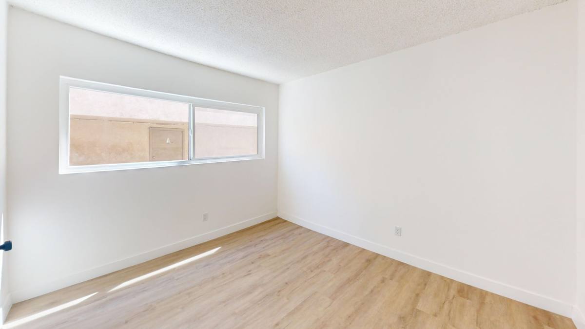 Apartment for rent at 7503 Hazeltine Ave, Van Nuys, CA 91405