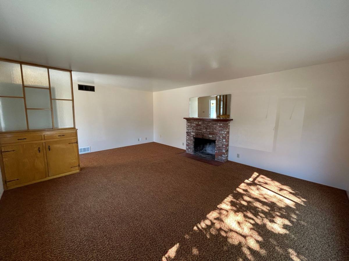 House for rent at 135 W Ave, Gustine, CA 95322