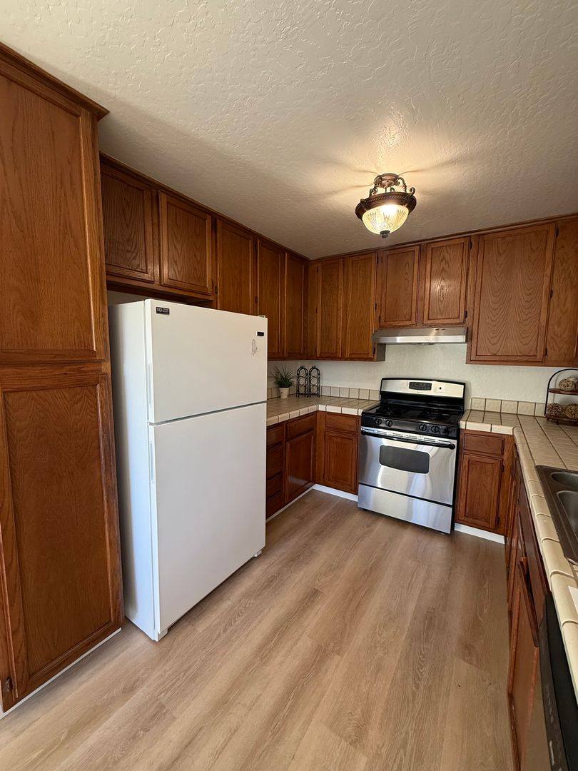 Townhouse for rent at 253 Green Meadow Dr #C, Watsonville, CA 95076