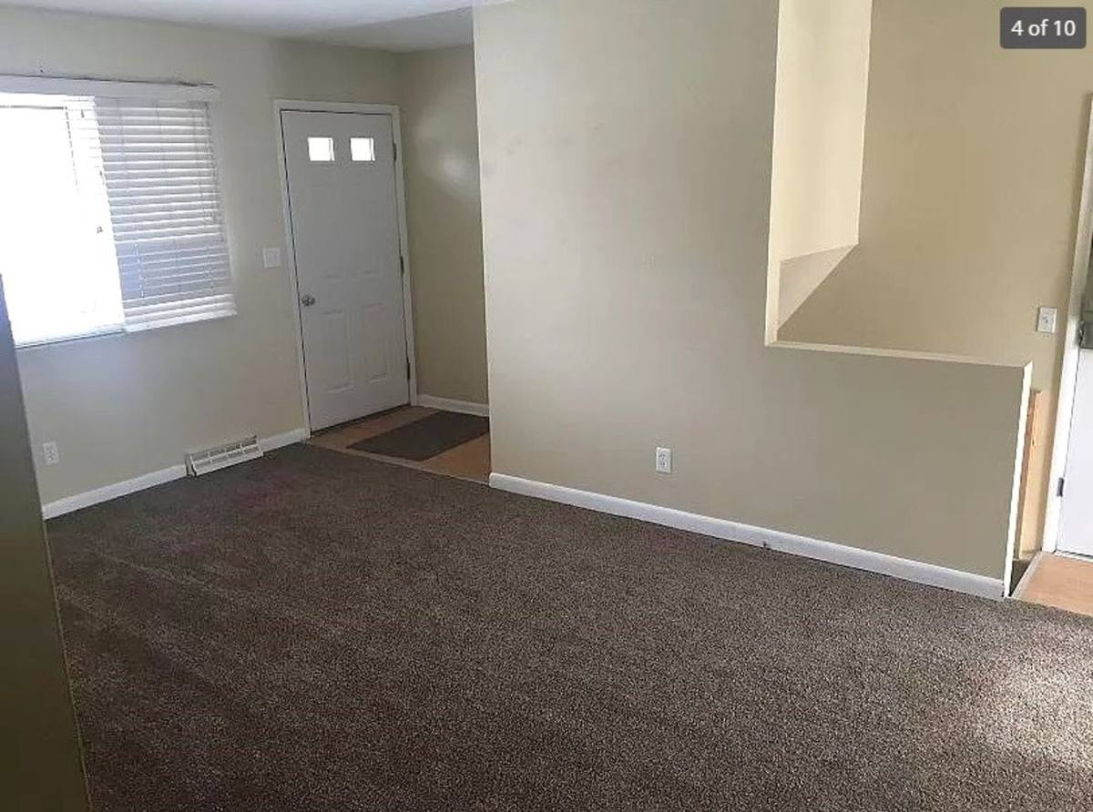 House for rent at 1611 Crosby Lane, Iowa City, IA 52240