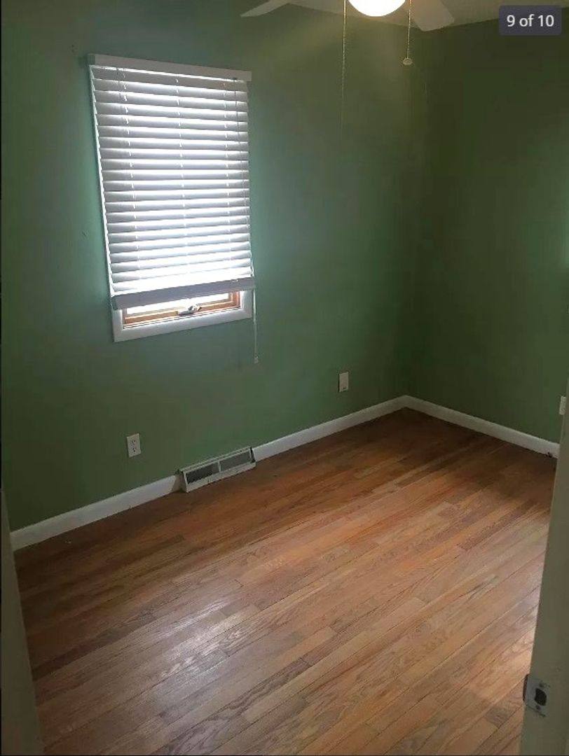 House for rent at 1611 Crosby Lane, Iowa City, IA 52240