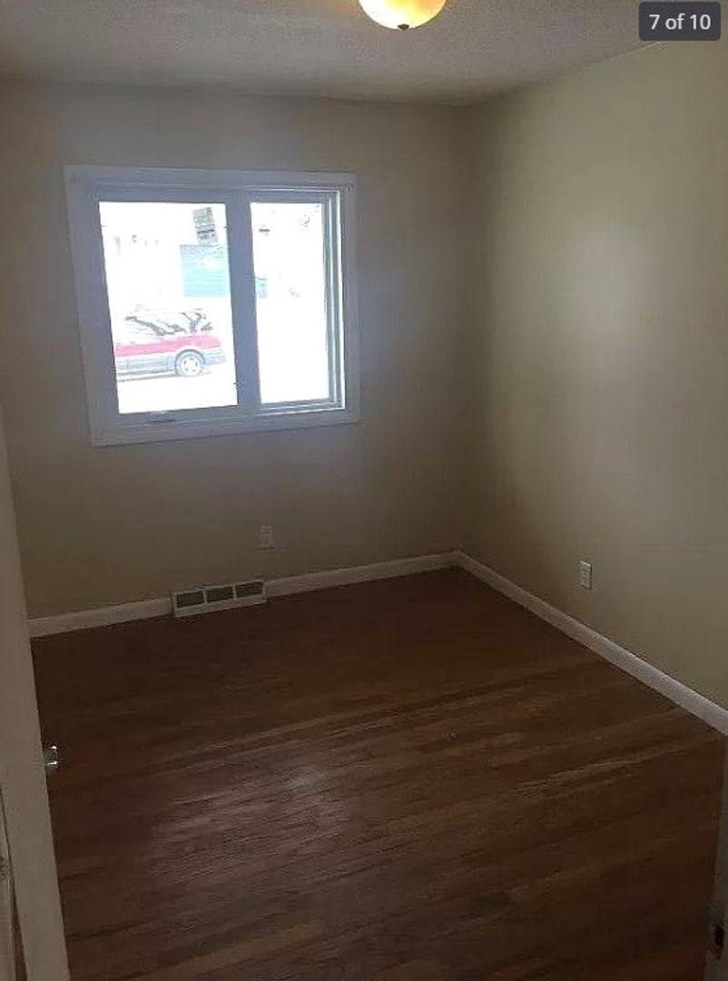 House for rent at 1611 Crosby Lane, Iowa City, IA 52240