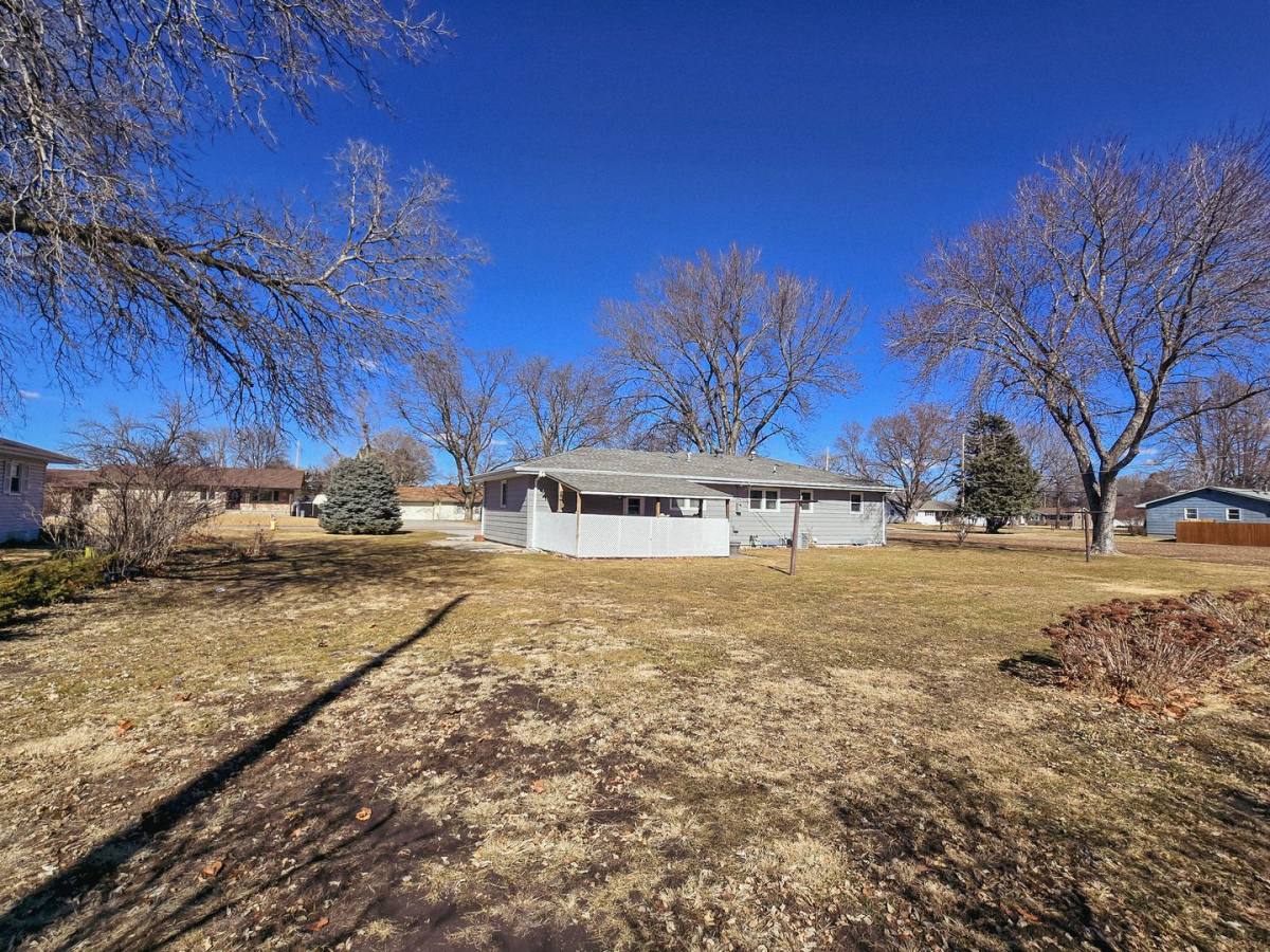 House for rent at 1605 Grand Ave, Grand Island, NE 68801