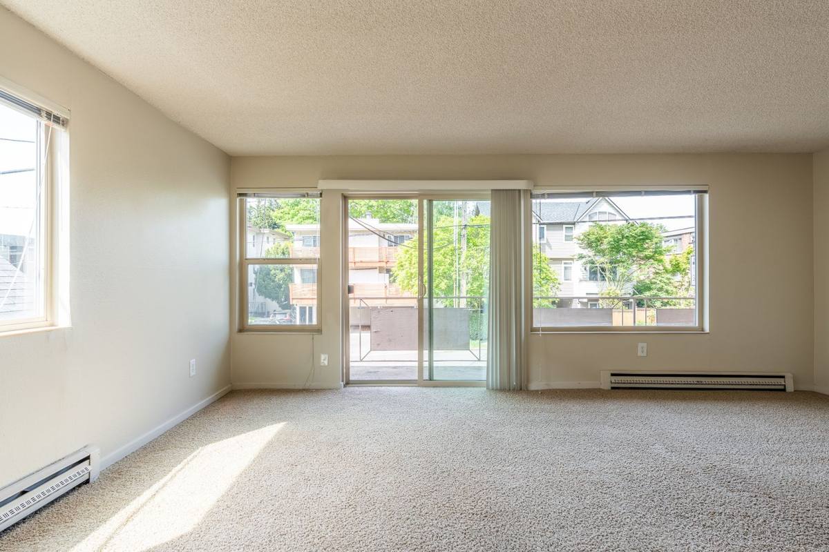Apartment for rent at 6520 24th Ave NW, Seattle, WA 98117