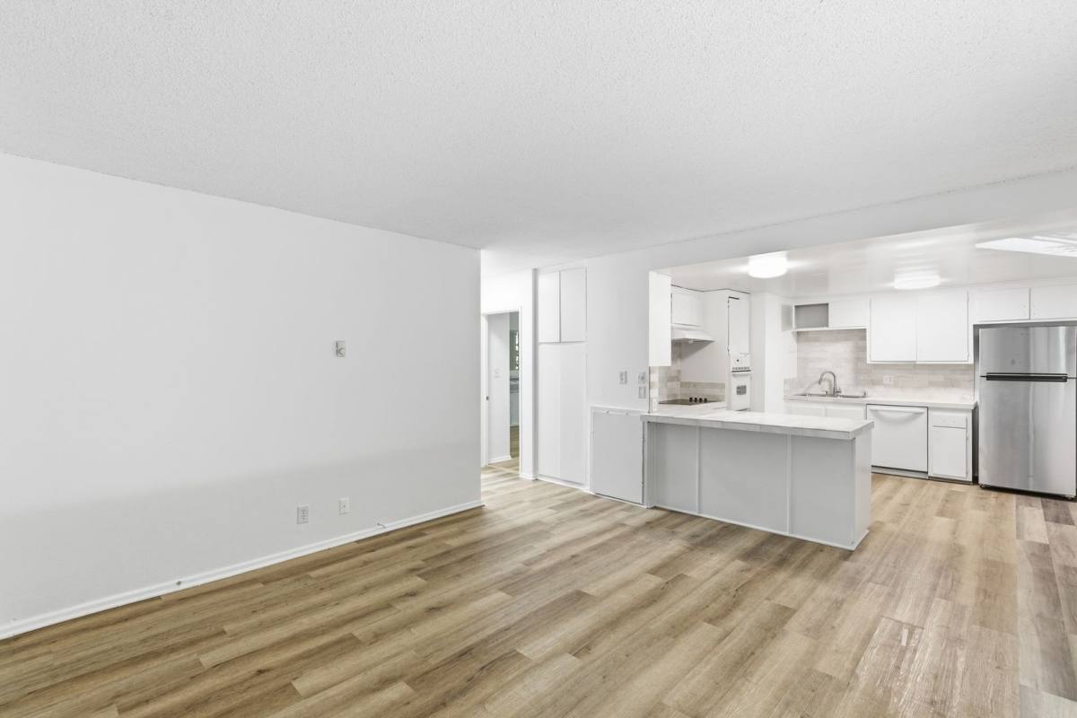 Apartment for rent at 1015 S Westgate Ave, Los Angeles, CA 90049