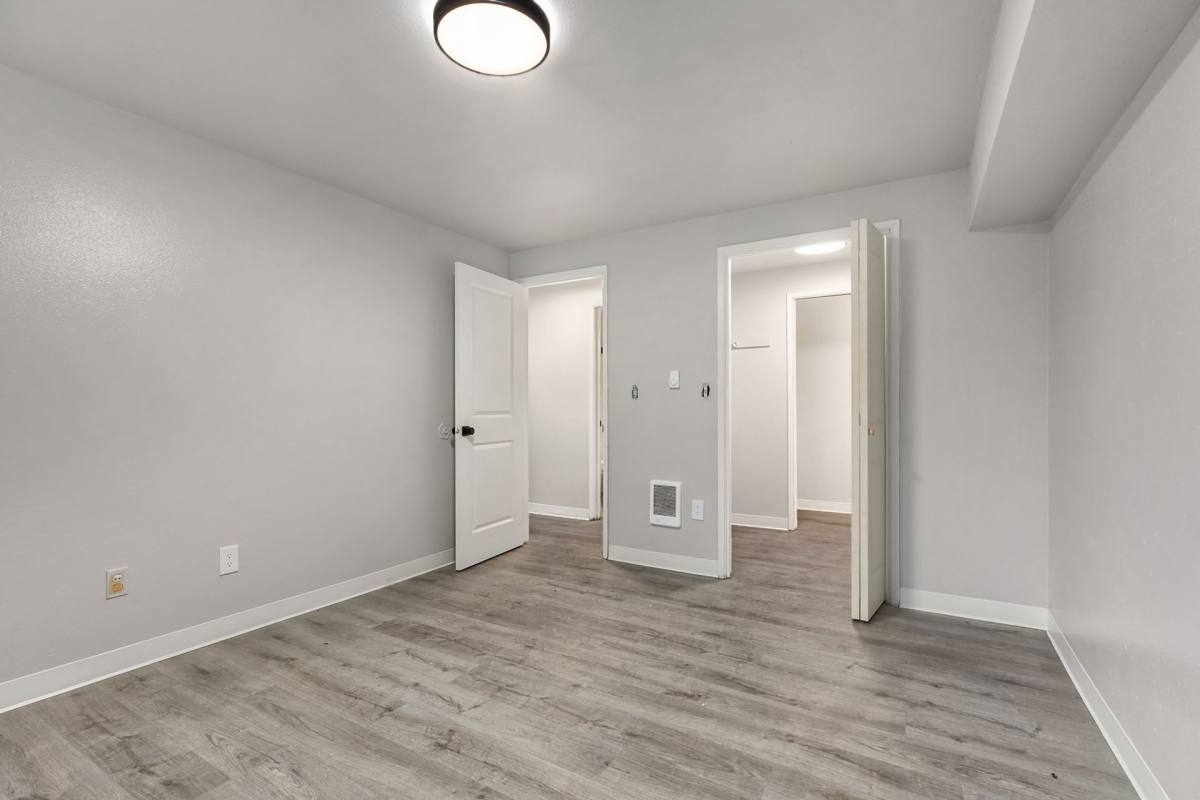 Apartment for rent at 4401 76th Ave W, Tacoma, WA 98466