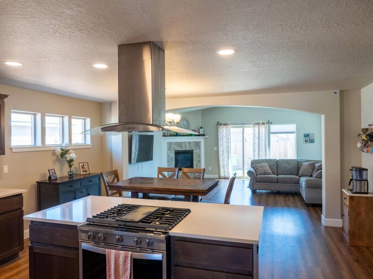 House for rent at 612 NW 25th, Redmond, OR 97756