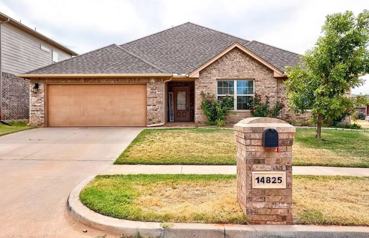 House for rent at 14825 Turner Falls Rd, Oklahoma City, OK 73142