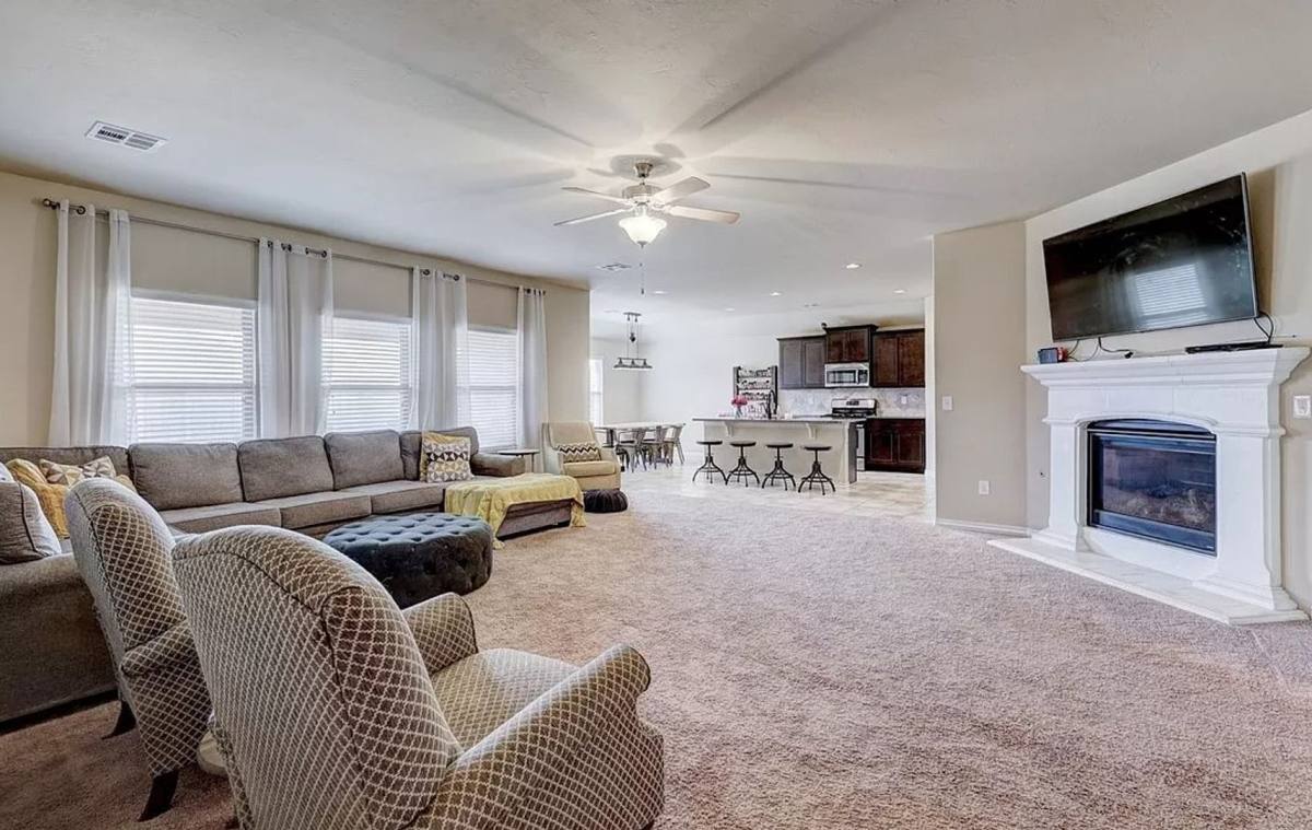 House for rent at 14825 Turner Falls Rd, Oklahoma City, OK 73142