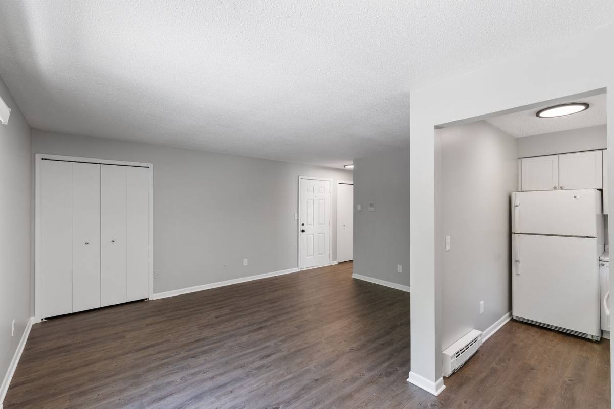 Apartment for rent at 5230 Pointe Dr, East China, MI 48054