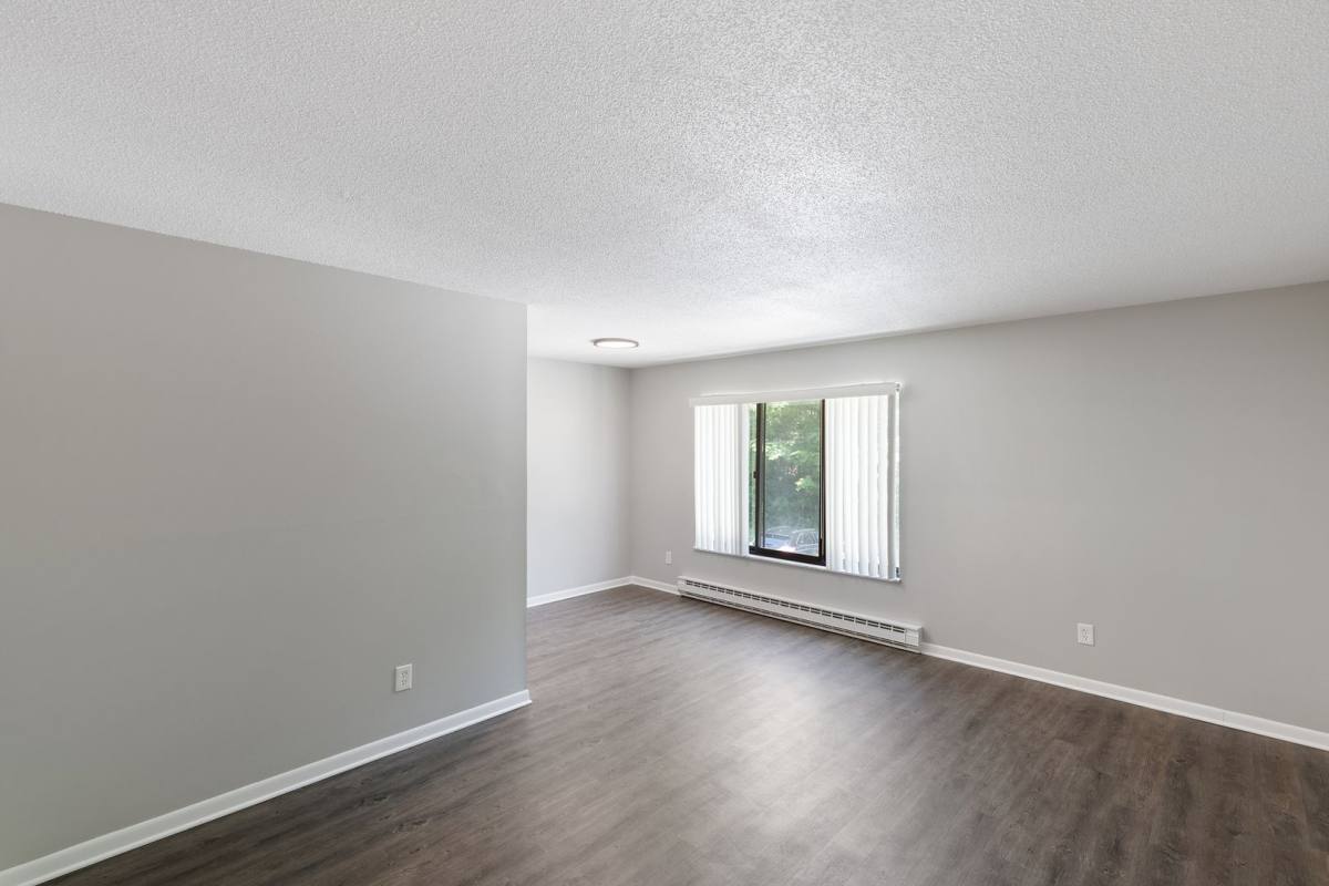 Apartment for rent at 5230 Pointe Dr, East China, MI 48054