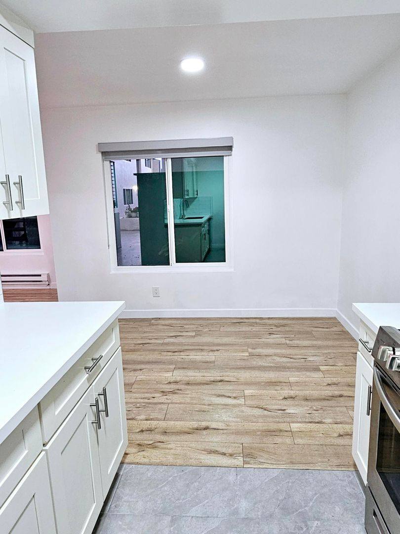 Apartment for rent at 2703 Ruhland, Redondo Beach, CA 90278